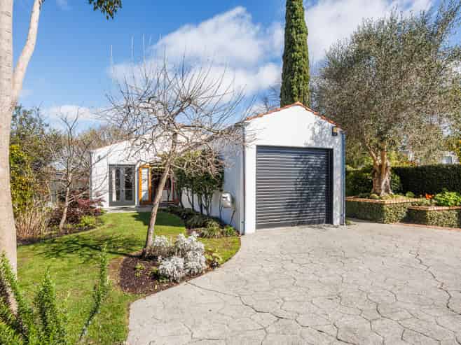 24 Redwood Grove, Hokowhitu