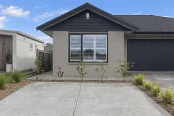 11 Ngaroma Crescent , Whitianga