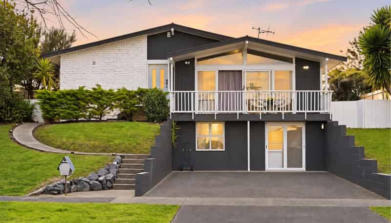 15 Garden Heights Avenue, Glenview