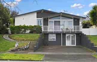 15 Garden Heights Avenue, Glenview