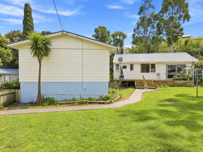 22 Karaka Street, Helensville
