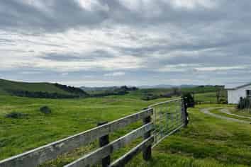 896c Whakapirau Road, Whakapirau
