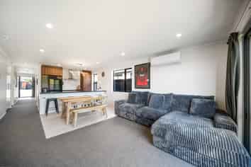 105 John Main Drive, Ramarama
