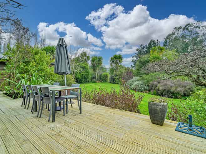 2524 State Highway 2, Te Hauke