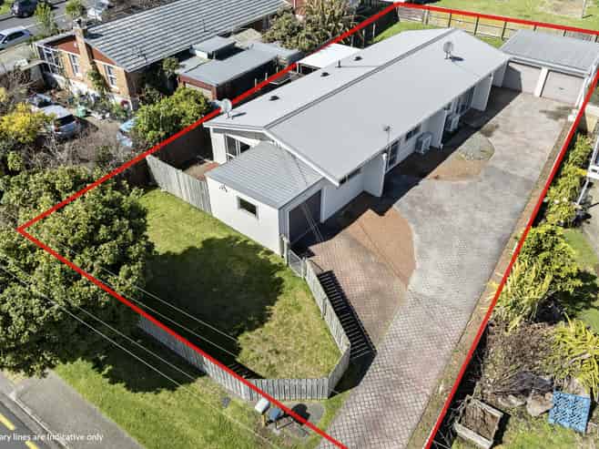 1 and 2/49 Orams Road, Manukau, Hill Park