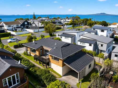 1/34 Gulf View Road, Murrays Bay