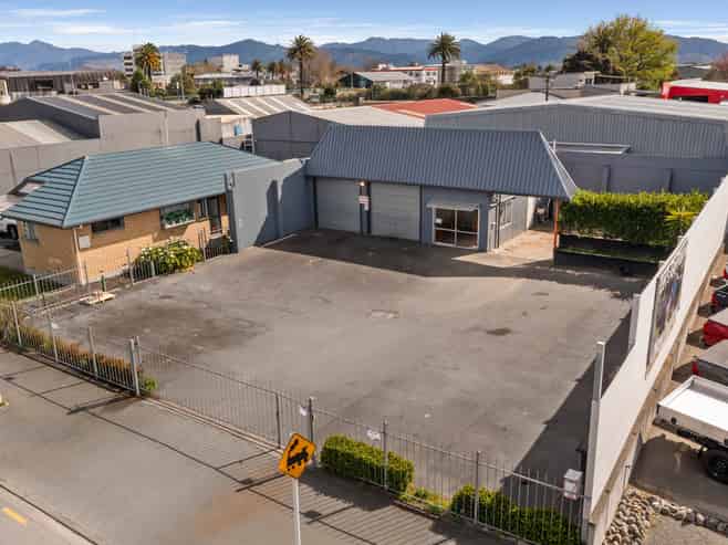High-Profile Commercial Opportunity