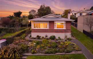 5 Lomond Street, Caversham