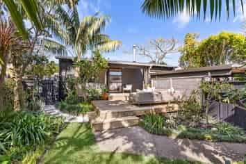 2/32 Alford Street, Waterview