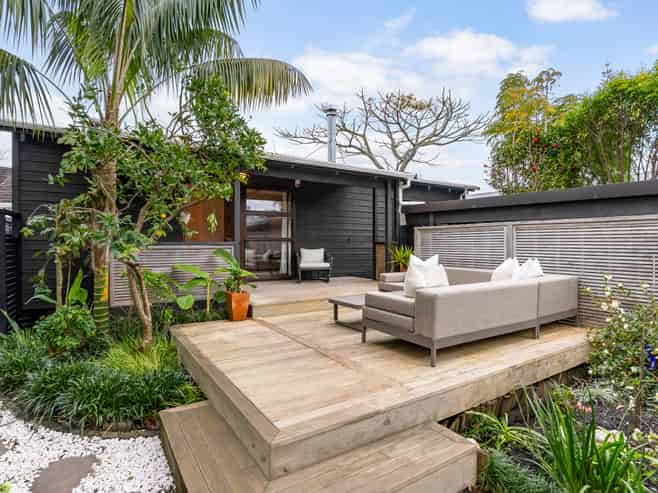 2/32 Alford Street, Waterview