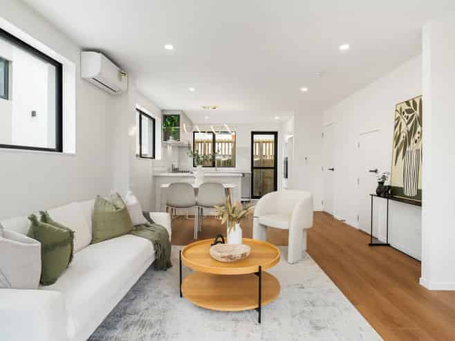 25E Acacia Road, Torbay