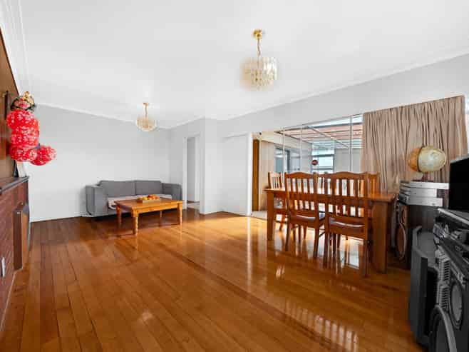 6 Glenmore Road, Sunnyhills