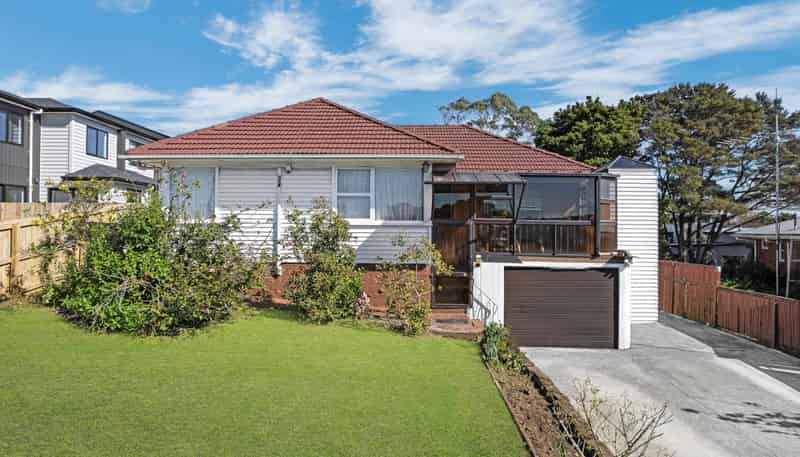6 Glenmore Road, Sunnyhills