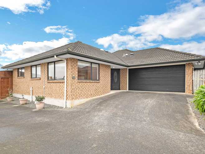 25 Castlehill Court, Wattle Downs