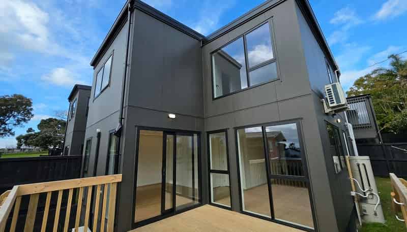 18F Sunnyhill Crescent, Sunnyhills
