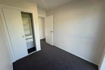 27 Meadowood Drive, Unsworth Heights