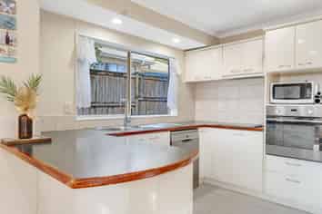11 Belsera Court, Northpark
