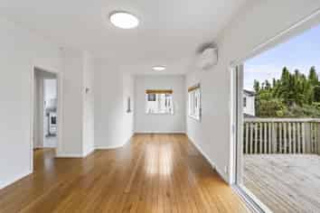 Auckland - Address withheld