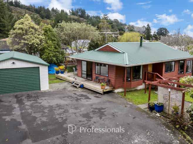 11 Monarch Grove, Maoribank