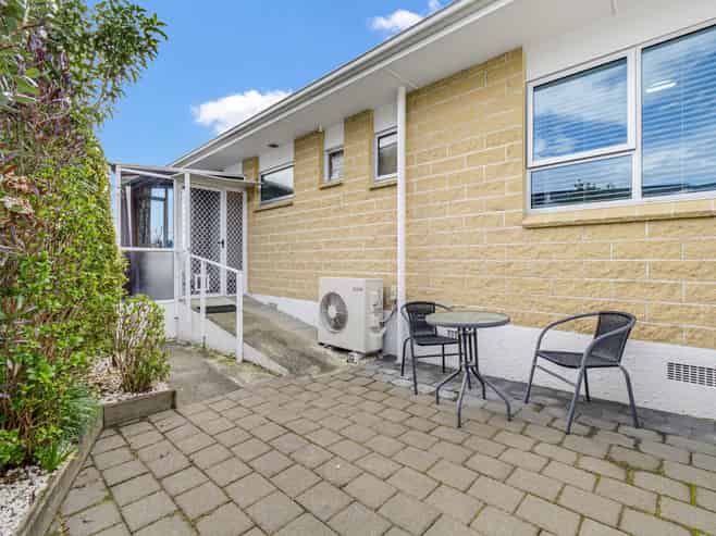 24a Cobham Crescent, Stoke