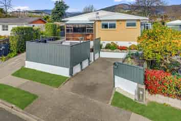 24a Cobham Crescent, Stoke