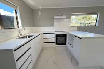 B/19 Edwards Avenue, Henderson