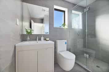 3/50 Newington Road, Henderson