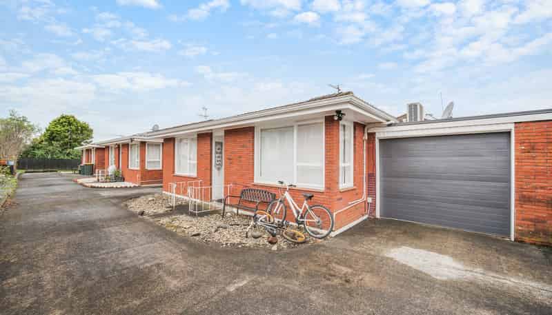 2/8 Akehurst Avenue, New Lynn