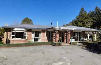 193 Bruces Road, Sefton