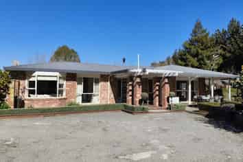 193 Bruces Road, Sefton