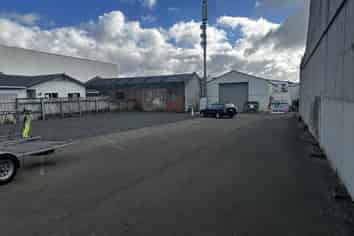 Practical workshop and yard