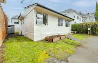 37 Carlyle Street, North Dunedin