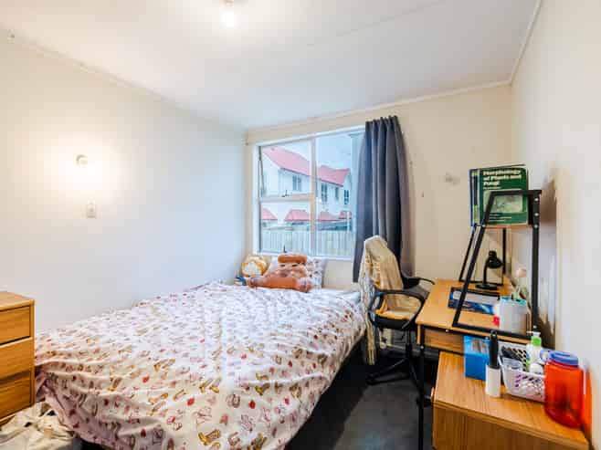 37 Carlyle Street, North Dunedin