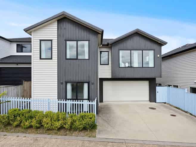 102 Thomas Road, Flat Bush