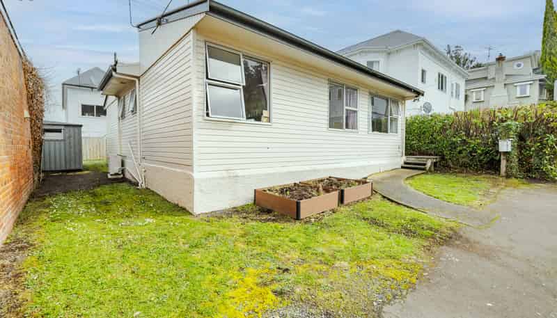 37 Carlyle Street, North Dunedin