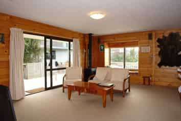 8B Camilla Grove , Totara Vale