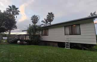8B Camilla Grove , Totara Vale