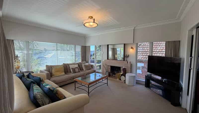 882 New North Road, Mount Albert