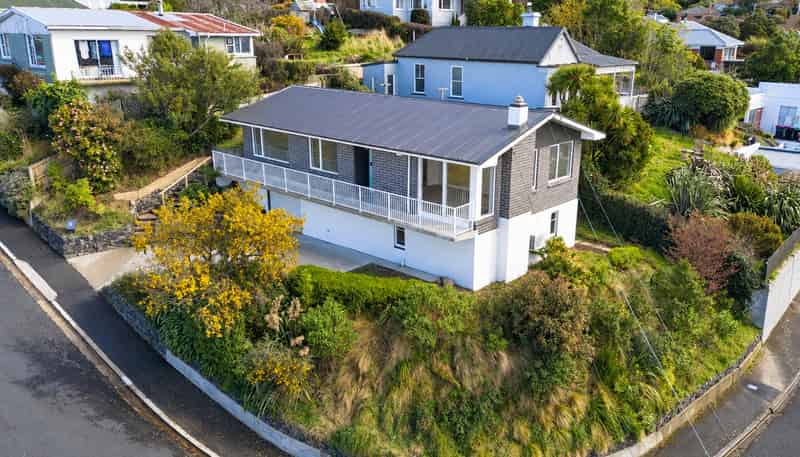 11 Cross Street, Mornington