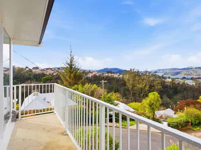 11 Cross Street, Mornington