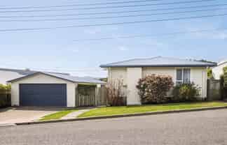 21 Rue Benoit, Akaroa