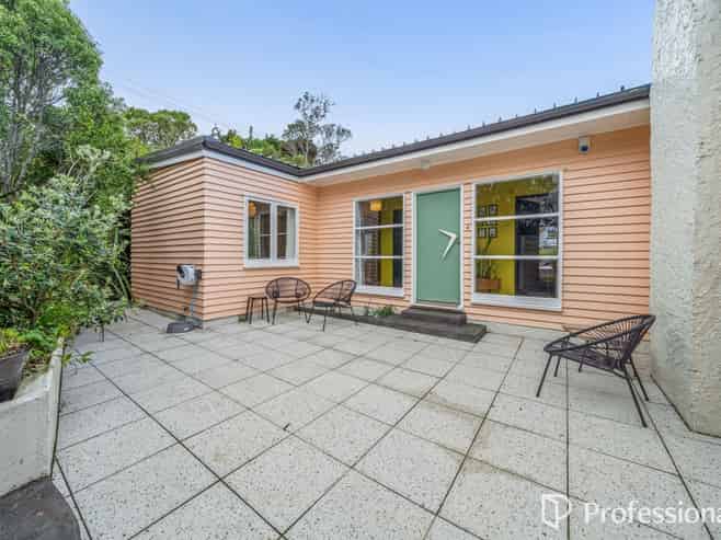 7 Titiro Moana Road, Korokoro
