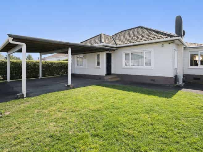 12 Ballance Avenue, Papatoetoe