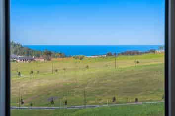 44 Rockpool Road, Orewa