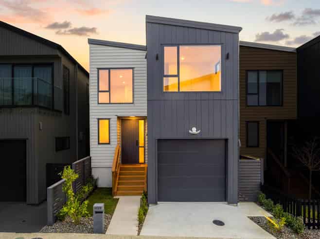 102B Te Oneroa Way, Long Bay