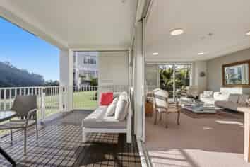122 Eaves Bush Parade, Orewa