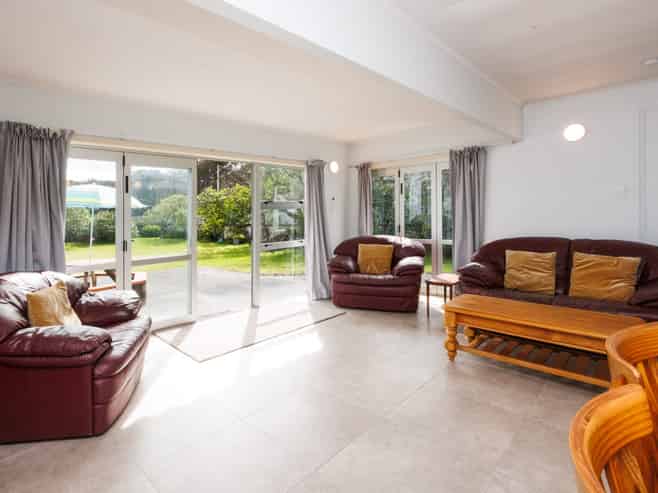 31 Hunia Terrace, Himatangi Beach