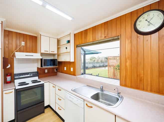 31 Hunia Terrace, Himatangi Beach