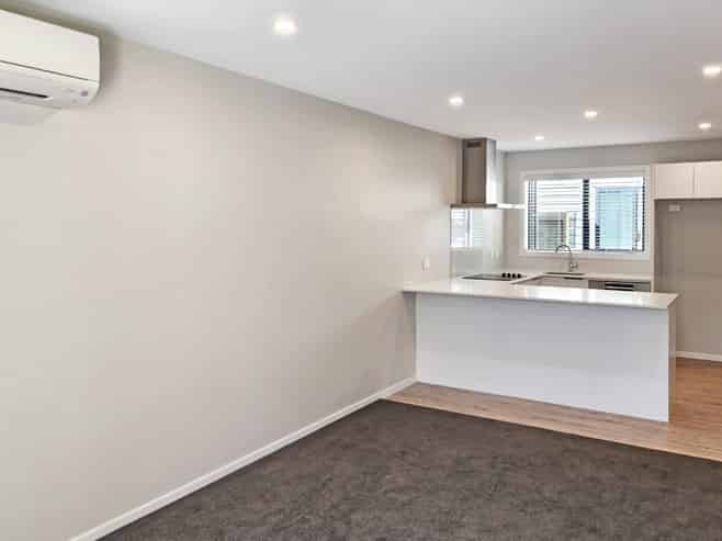 B/44 Marion Street, Silverstream
