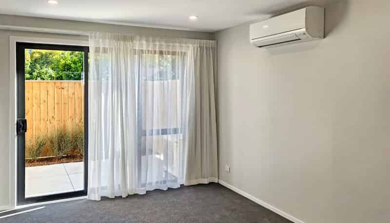 B/44 Marion Street, Silverstream